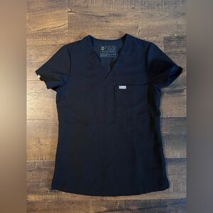 Figs Catarina One Pocket Top